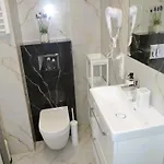 Дом отдыха New Homes For 7 People, Нехоже