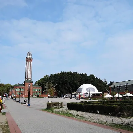 New Homes For 7 People, Casa vacanze *